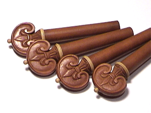 Carved Fleur de Lis Natural boxwood  p/c VIOLA
