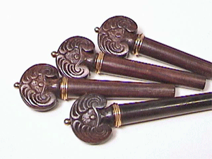 Carved Acanthus II with Golden p/c VIOLA
